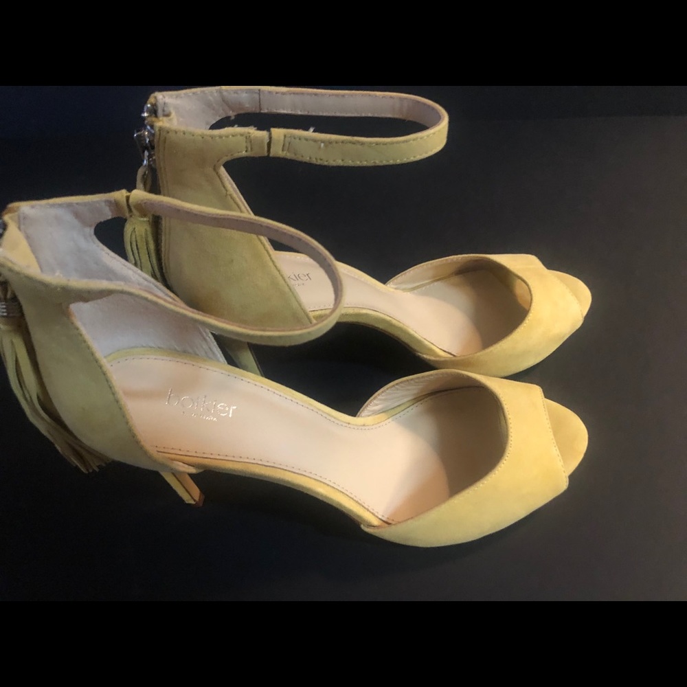 Botkier yellow suede heels 8.5 Gorgeous tassels!